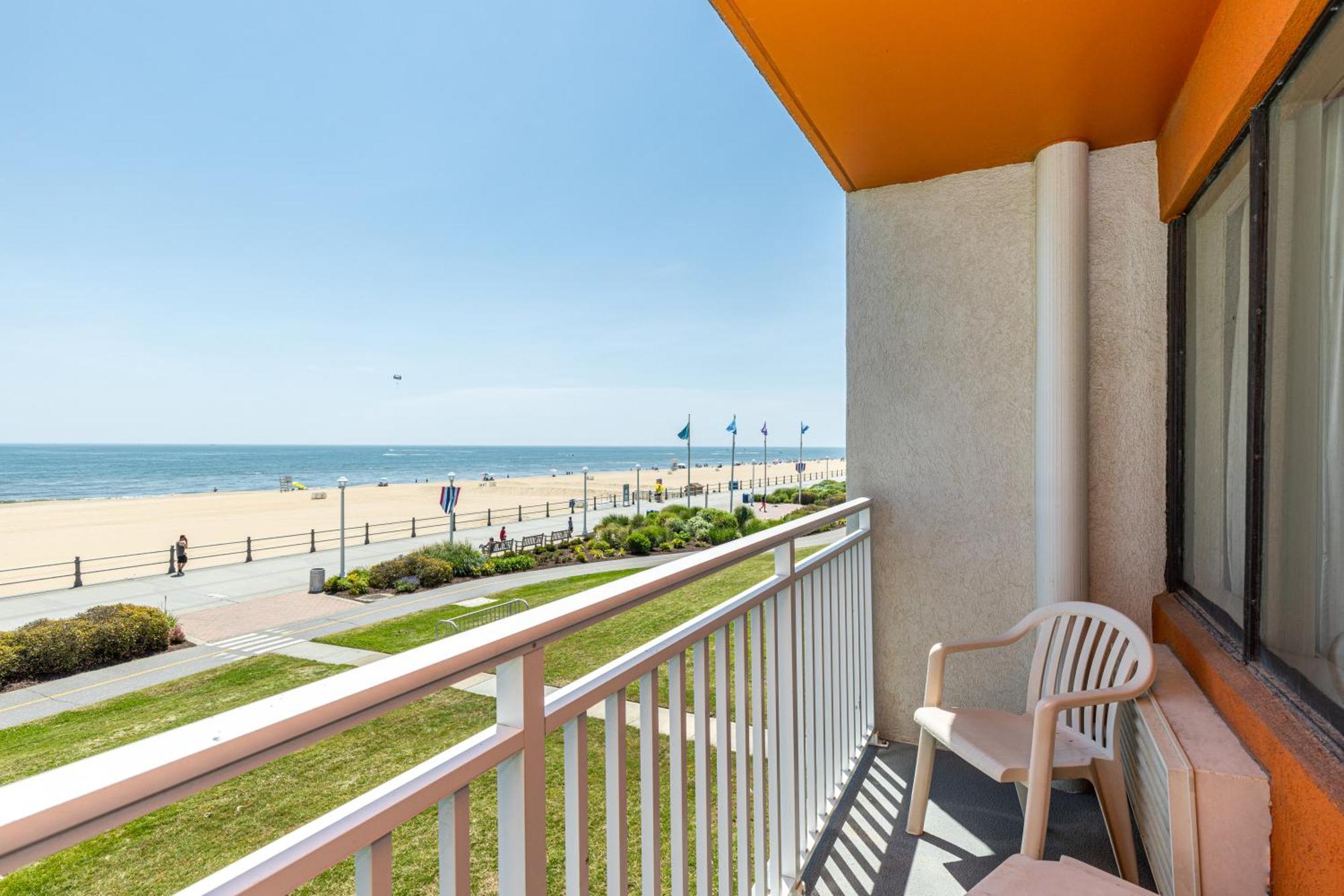 Sandcastle Resort Virginia Beach Room photo